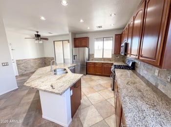 2513 W Florentine Rd, Phoenix, AZ 85086