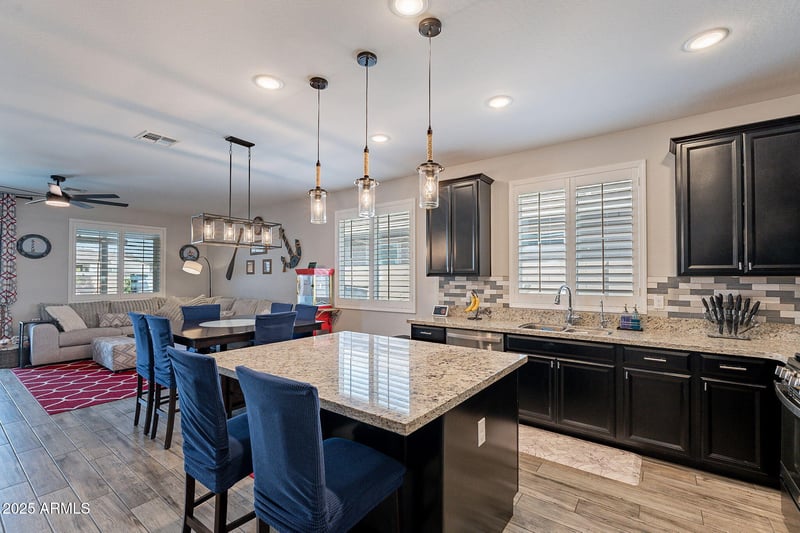 25136 135th Ave, Peoria, AZ 85383