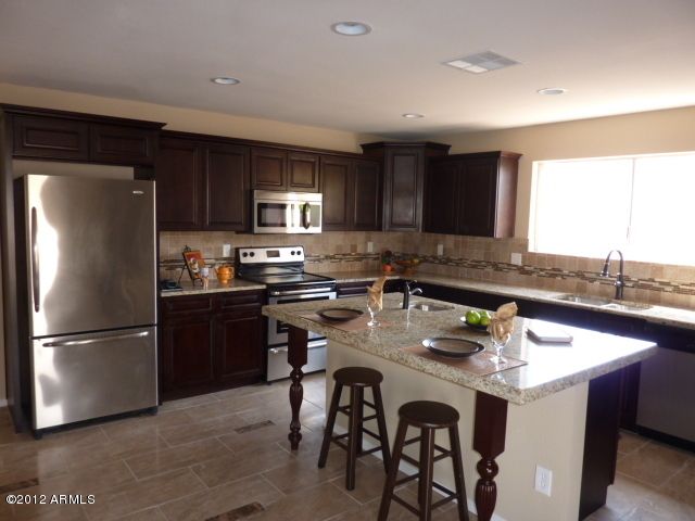 2514 E Highland St, Mesa, AZ 85213
