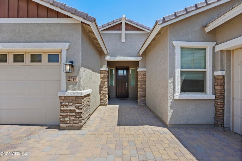 2514 Pleasant Ln, Phoenix, AZ 85042