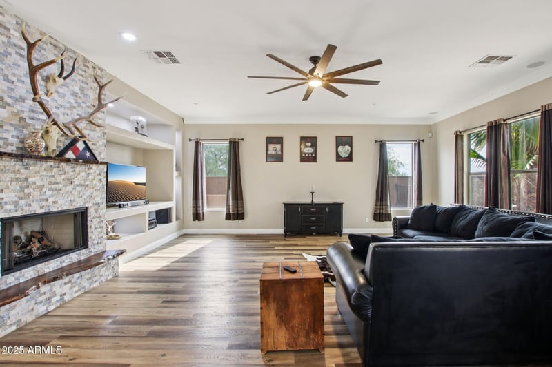 2514 Via Savelli --, Phoenix, AZ 85086
