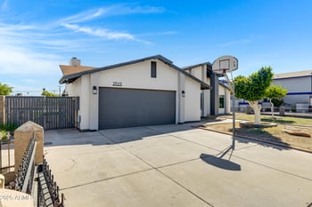 2515 43rd Dr, Phoenix, AZ 85035