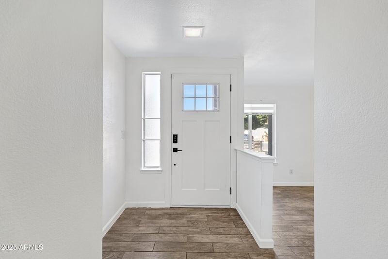 2515 43rd Dr, Phoenix, AZ 85035