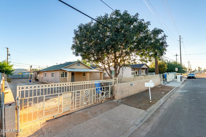 2515 Adams St, Phoenix, AZ 85034