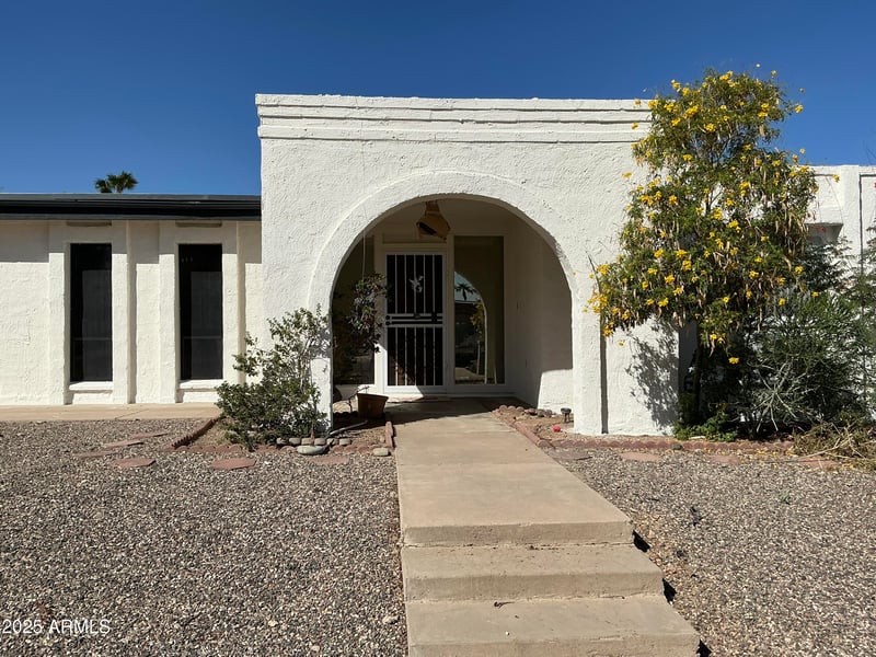 2515 Claire Dr, Phoenix, AZ 85032