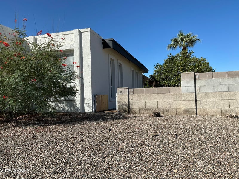 2515 Claire Dr, Phoenix, AZ 85032