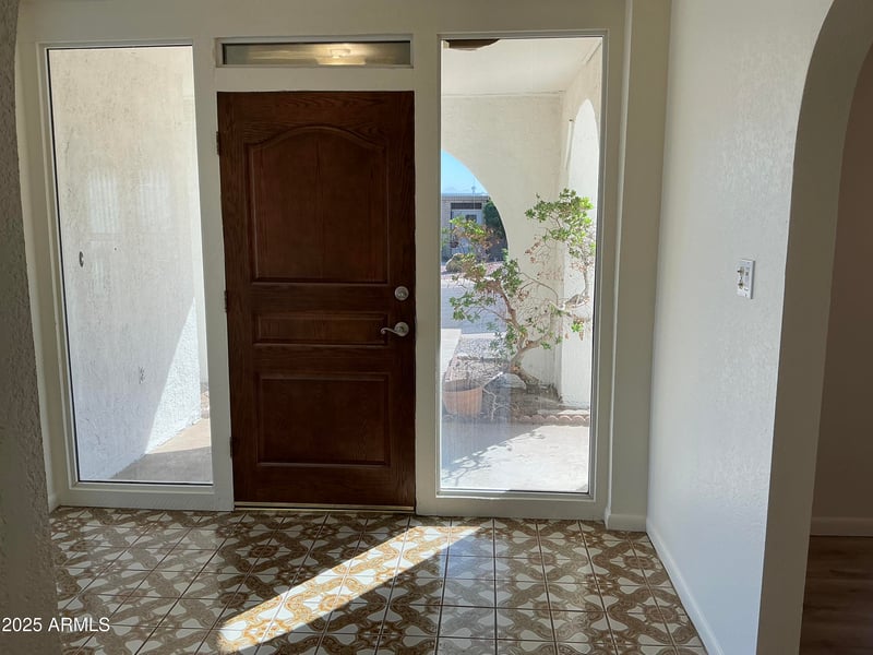 2515 Claire Dr, Phoenix, AZ 85032