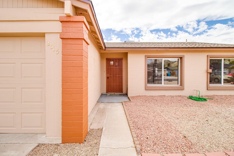 2515 E Louise Dr, Phoenix, AZ 85032
