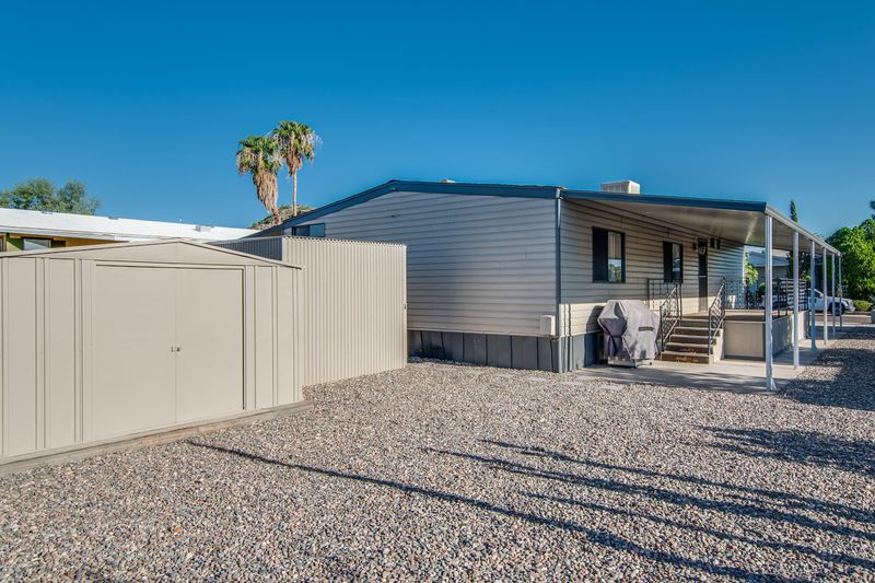 2515 E Oraibi Dr, Phoenix, AZ 85050