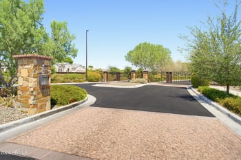 2515 Thornton Ct, Gilbert, AZ 85297