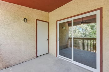 2515 52nd St #207, Phoenix, AZ 85008