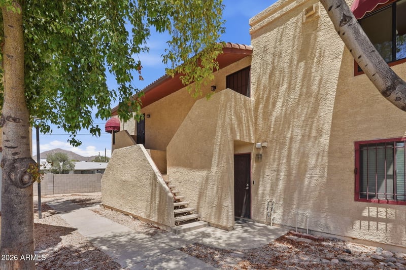2515 N 52nd St #208, Phoenix, AZ 85008
