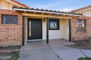 2515 Palm Dr, Tempe, AZ 85282