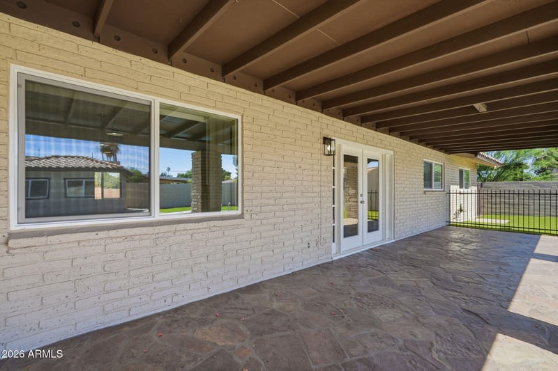 2515 Palm Dr, Tempe, AZ 85282