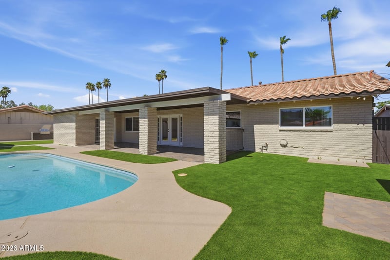 2515 Palm Dr, Tempe, AZ 85282