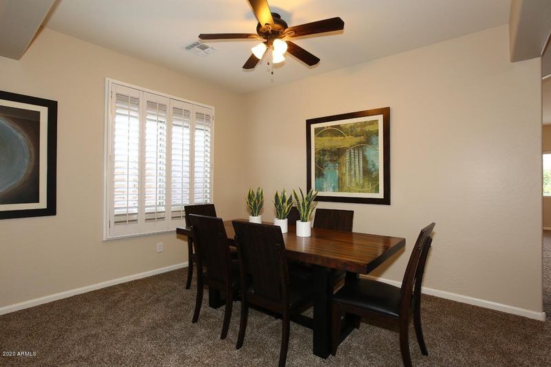 2516 E Electra Ln, Phoenix, AZ 85024