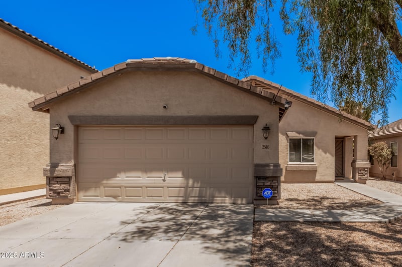 2516 San Manuel Rd, San Tan Valley, AZ 85143
