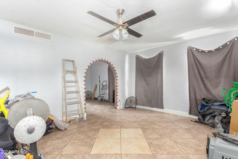 2516 W Madison St, Phoenix, AZ 85009