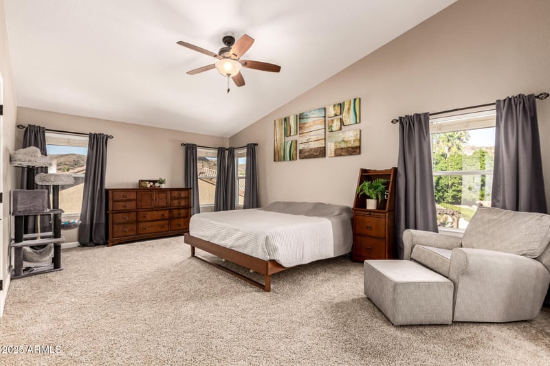 2516 Windsong Dr, Phoenix, AZ 85048