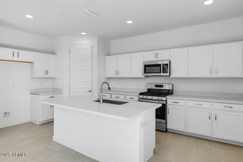 25161 165th Ave, Surprise, AZ 85387