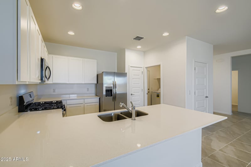 25166 150th Ln, Surprise, AZ 85387