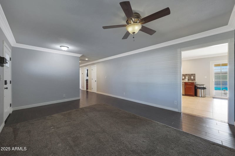 2517 Highland St, Mesa, AZ 85213