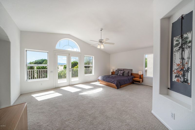 2517 E Rocky Slope Dr, Phoenix, AZ 85048