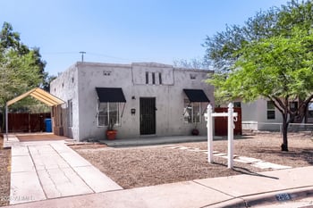 2518 Mitchell St, Phoenix, AZ 85006