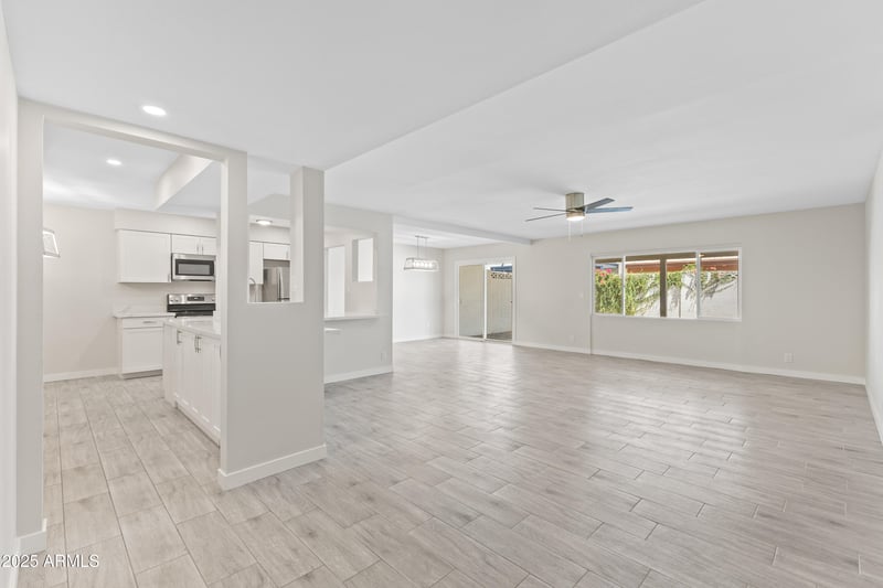 2518 Osborn Rd, Phoenix, AZ 85016