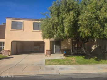 2518 Shaw Butte Dr, Phoenix, AZ 85028