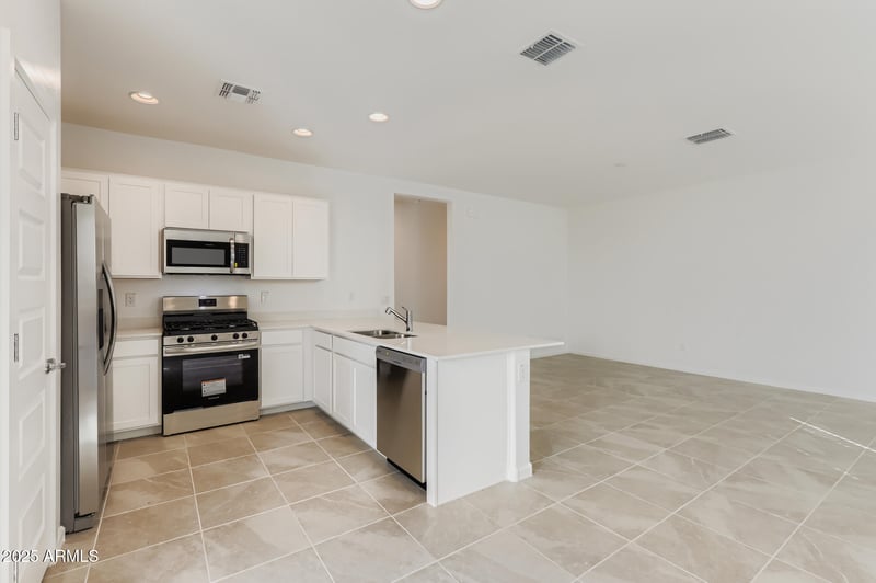 25180 150th Ln, Surprise, AZ 85387