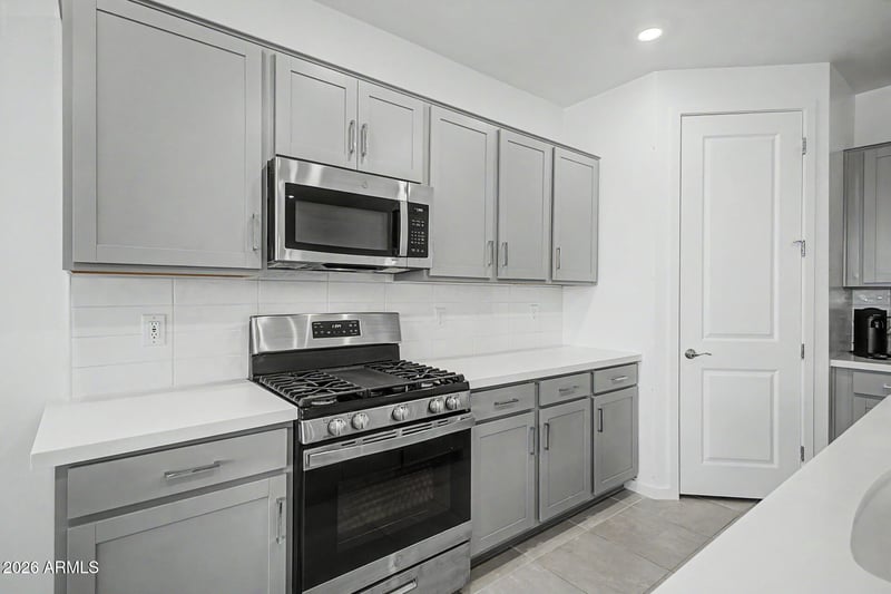 25181 156th Ln, Surprise, AZ 85387