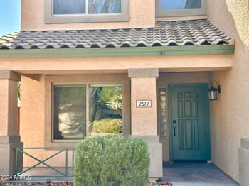 2519 Bent Tree Dr, Phoenix, AZ 85085