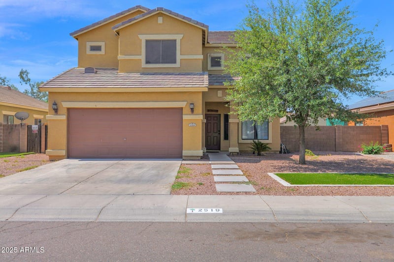 2519 Burgess Ln, Phoenix, AZ 85041