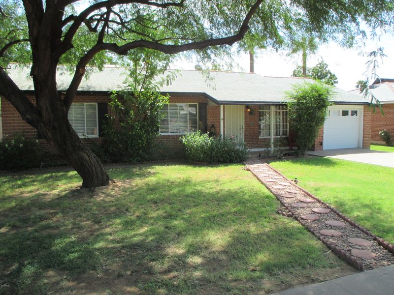 2519 E Heatherbrae Dr E, Phoenix, AZ 85016