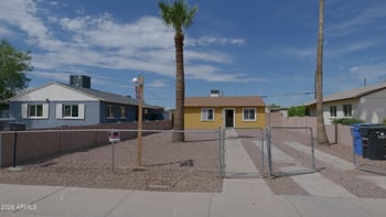 2520 E Chipman Rd, Phoenix, AZ 85040