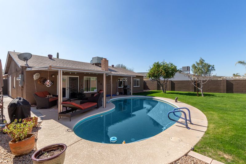 2520 E Corrine Dr, Phoenix, AZ 85032