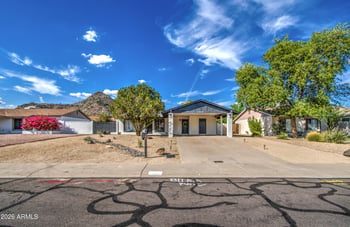 2520 E Dahlia Dr, Phoenix, AZ 85032
