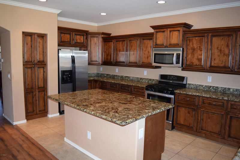 2520 E Misty Willow Ln, Phoenix, AZ 85024