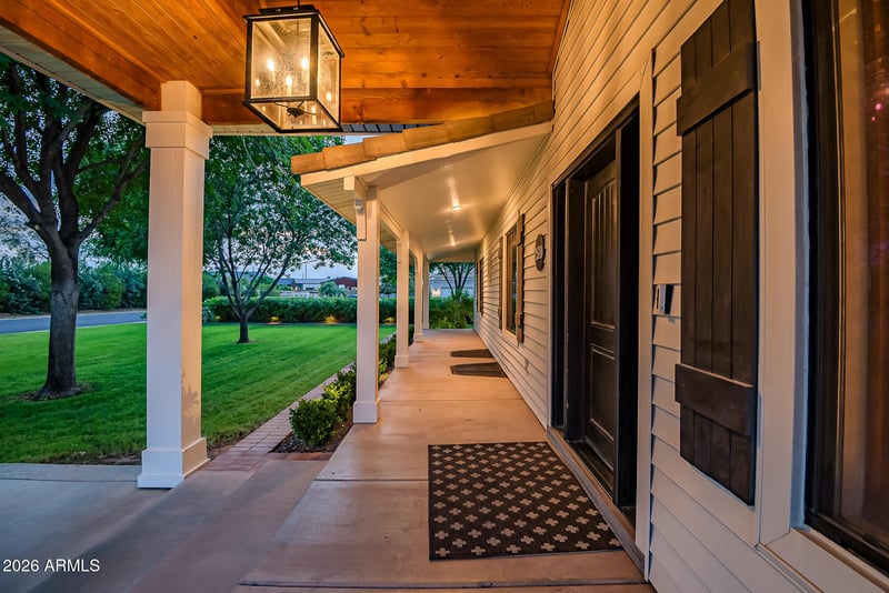 2520 Winchester Dr, Gilbert, AZ 85297