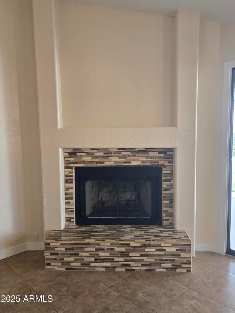 2520 Granite View Dr, Phoenix, AZ 85048