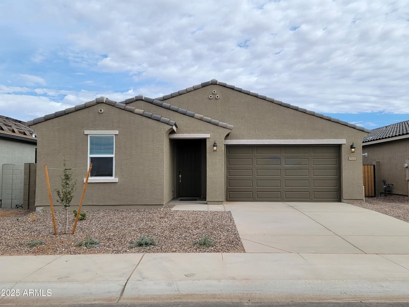 2520 Grenache Rd, San Tan Valley, AZ 85143