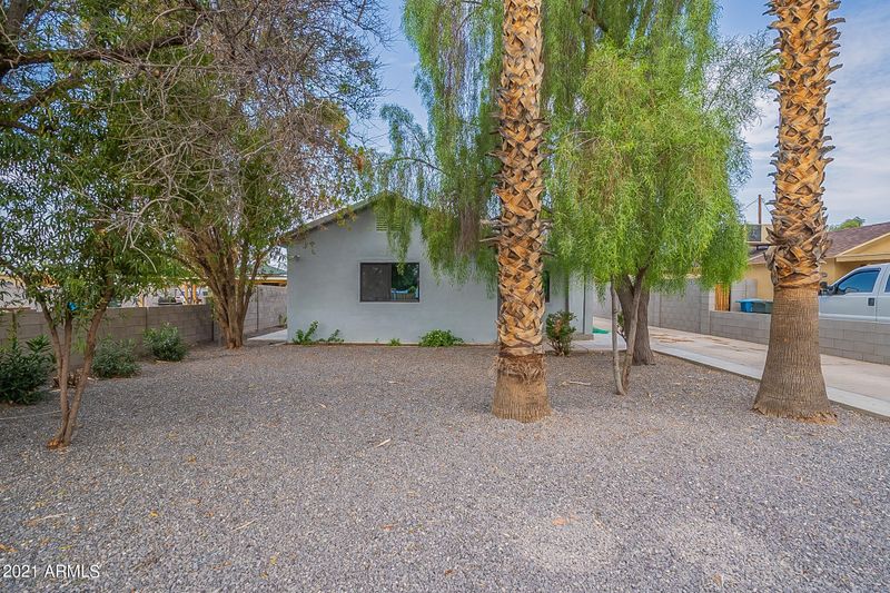 2520 N 29th St N, Phoenix, AZ 85008