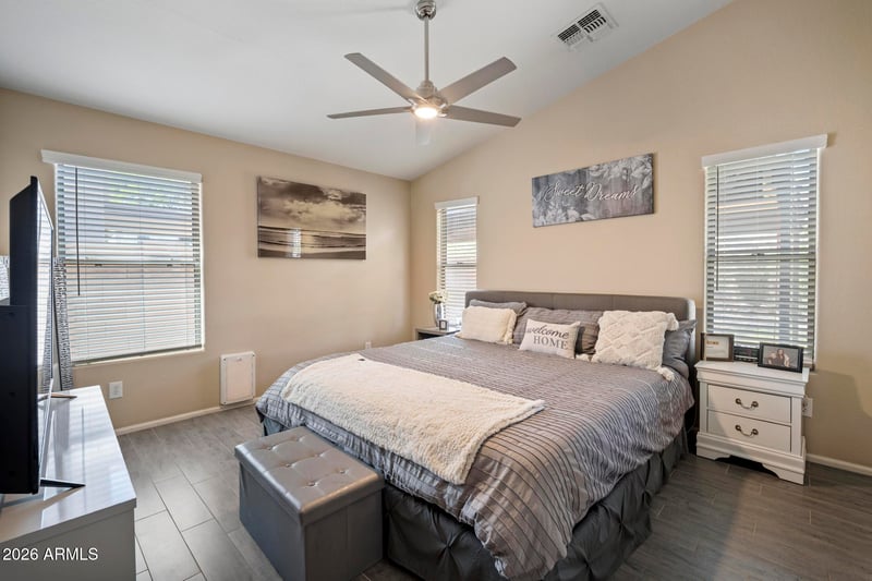 2520 W Oberlin Way, Phoenix, AZ 85085