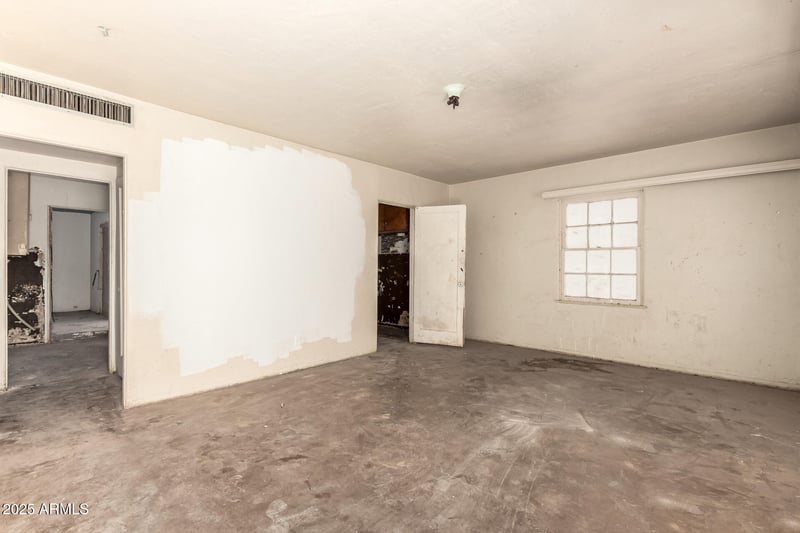 2520 Washington St, Phoenix, AZ 85009