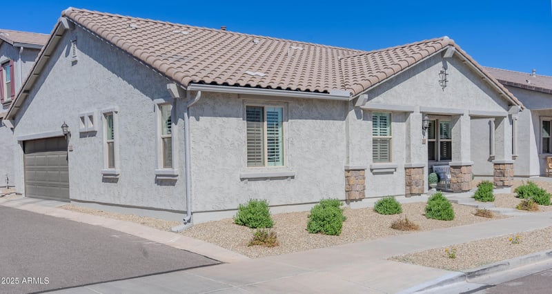 25202 142nd Dr, Surprise, AZ 85387
