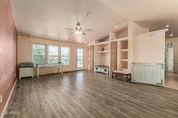 25206 Rockaway Hills Dr, Morristown, AZ 85342