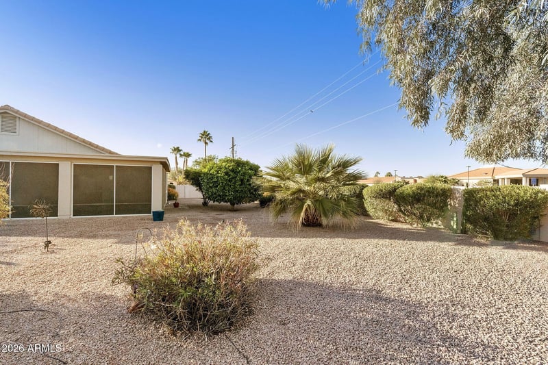 25208 S Pinewood Dr, Sun Lakes, AZ 85248
