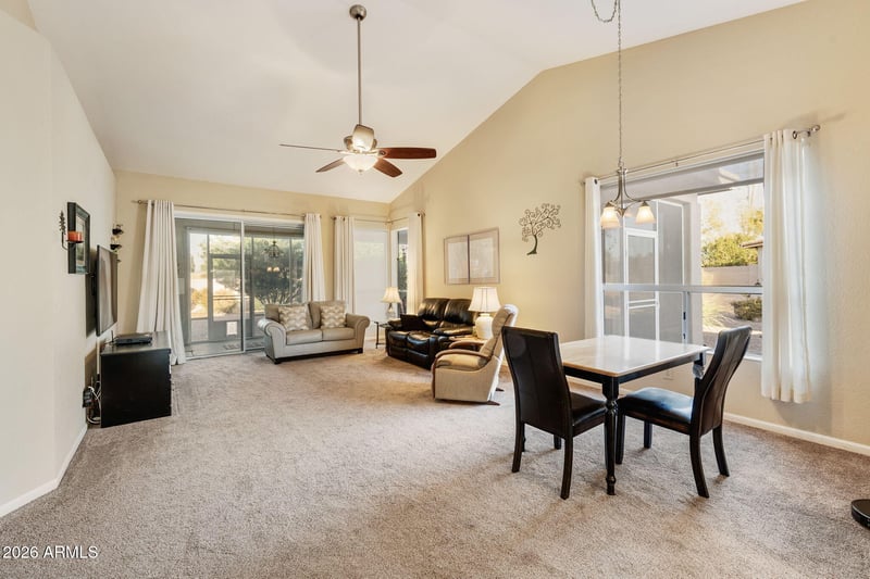 25208 S Pinewood Dr, Sun Lakes, AZ 85248