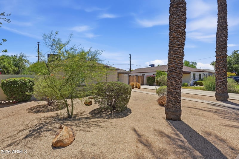 2521 N 13th St, Phoenix, AZ 85006